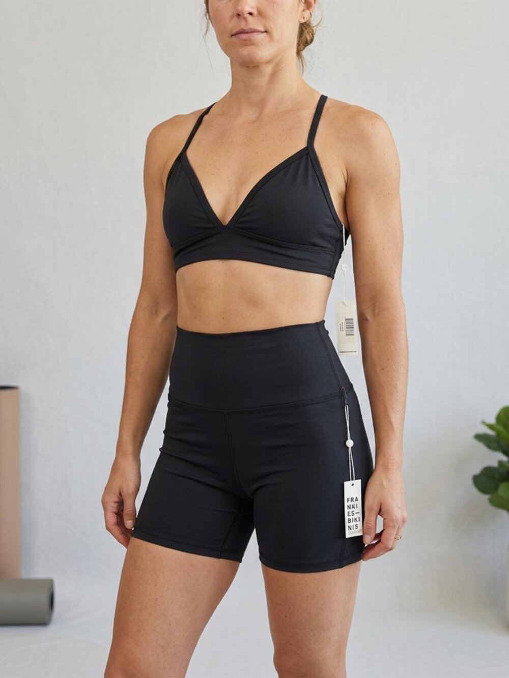 Frankies Bikinis Active Set (NWT)